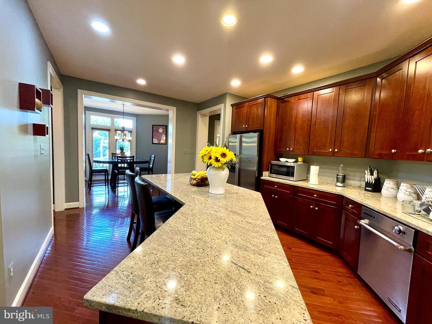 22995 LOIS LN, BRAMBLETON, Virginia 20148, 5 Bedrooms Bedrooms, ,4 BathroomsBathrooms,Residential,For sale,22995 LOIS LN,VALO2096274 MLS # VALO2096274