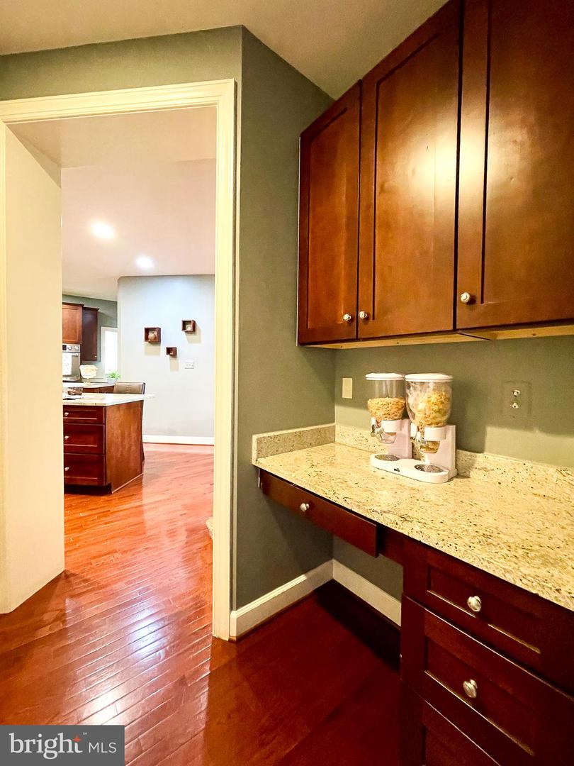 22995 LOIS LN, BRAMBLETON, Virginia 20148, 5 Bedrooms Bedrooms, ,4 BathroomsBathrooms,Residential,For sale,22995 LOIS LN,VALO2096274 MLS # VALO2096274
