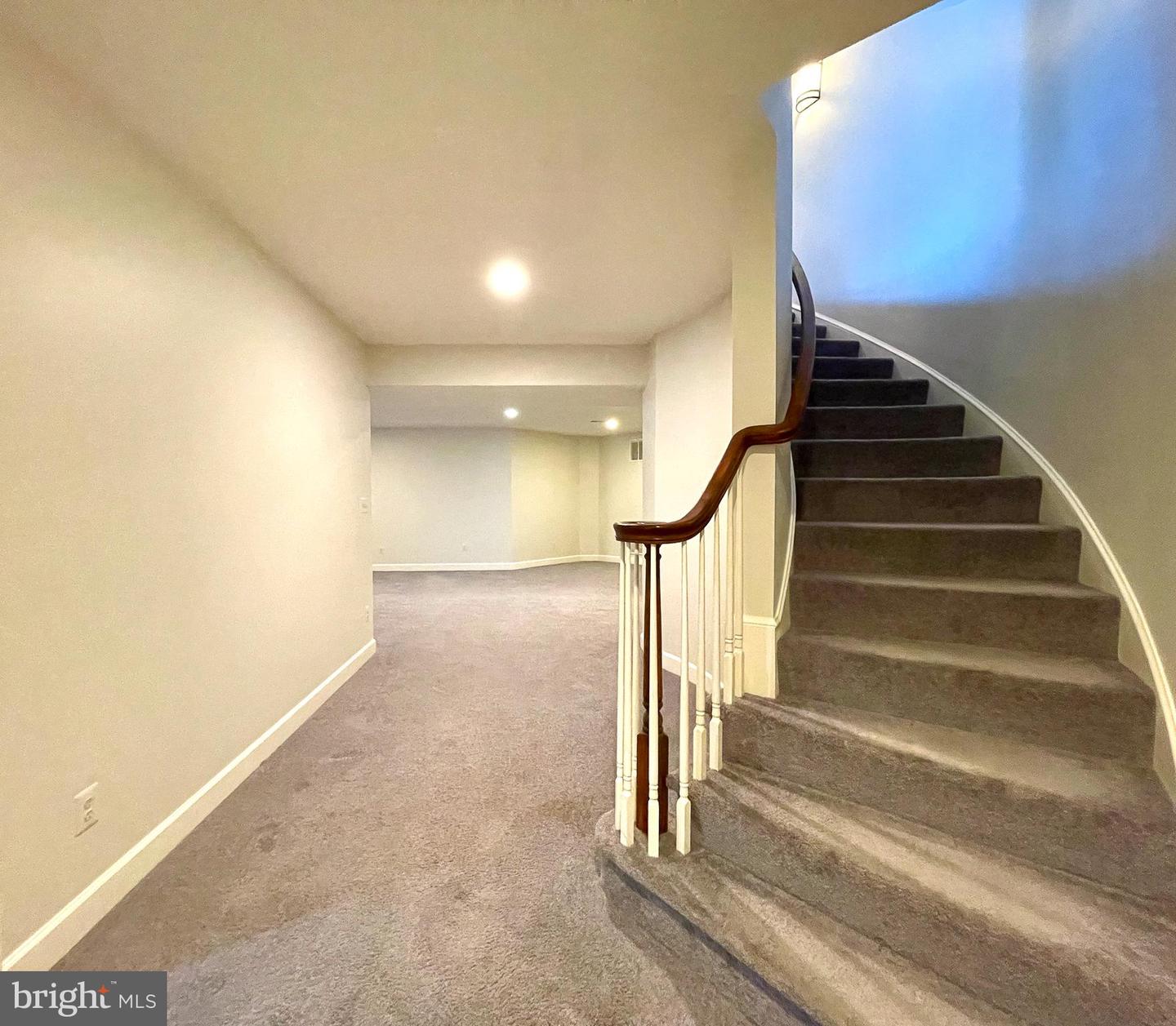 22995 LOIS LN, BRAMBLETON, Virginia 20148, 5 Bedrooms Bedrooms, ,4 BathroomsBathrooms,Residential,For sale,22995 LOIS LN,VALO2096274 MLS # VALO2096274