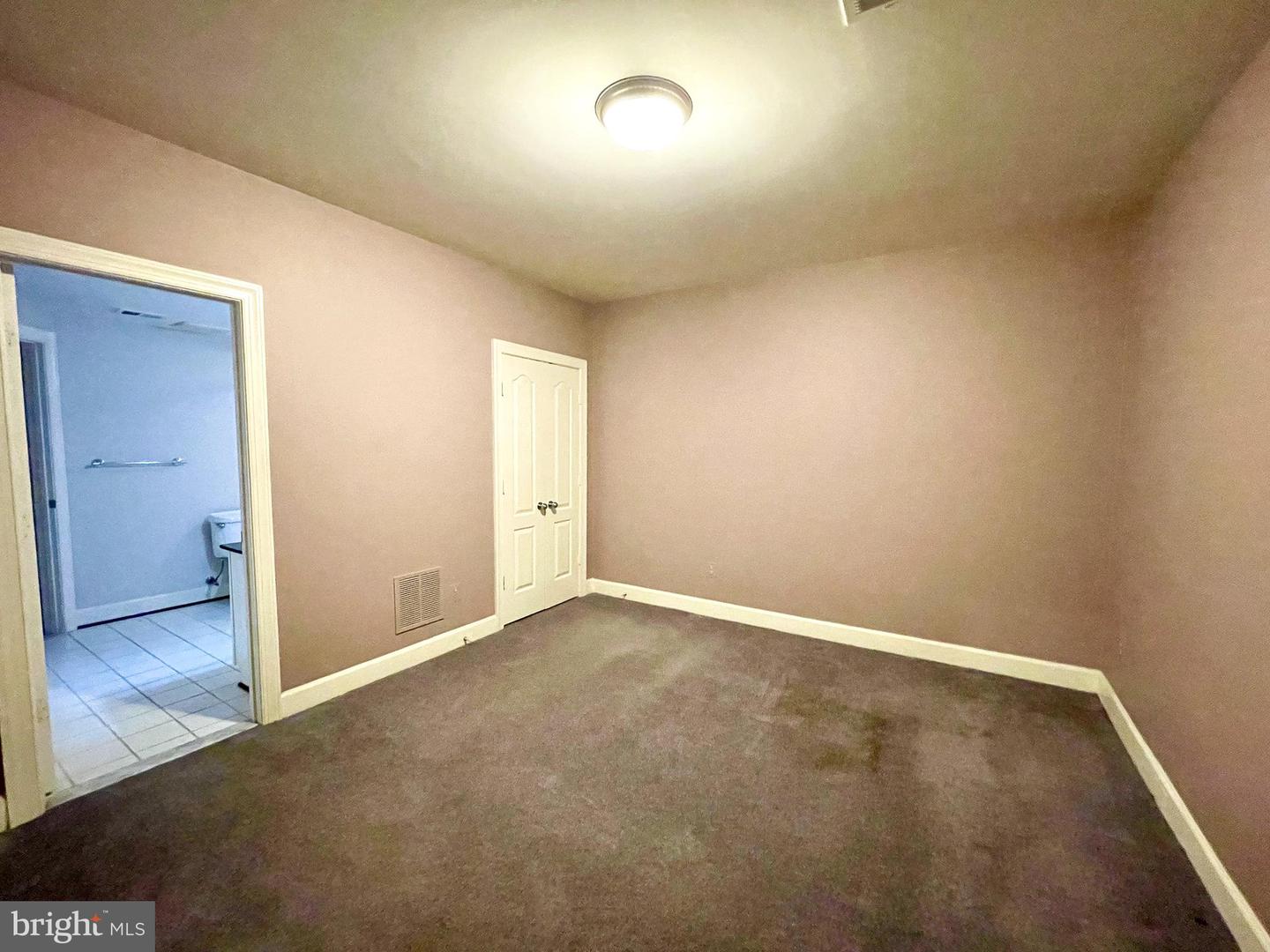 22995 LOIS LN, BRAMBLETON, Virginia 20148, 5 Bedrooms Bedrooms, ,4 BathroomsBathrooms,Residential,For sale,22995 LOIS LN,VALO2096274 MLS # VALO2096274