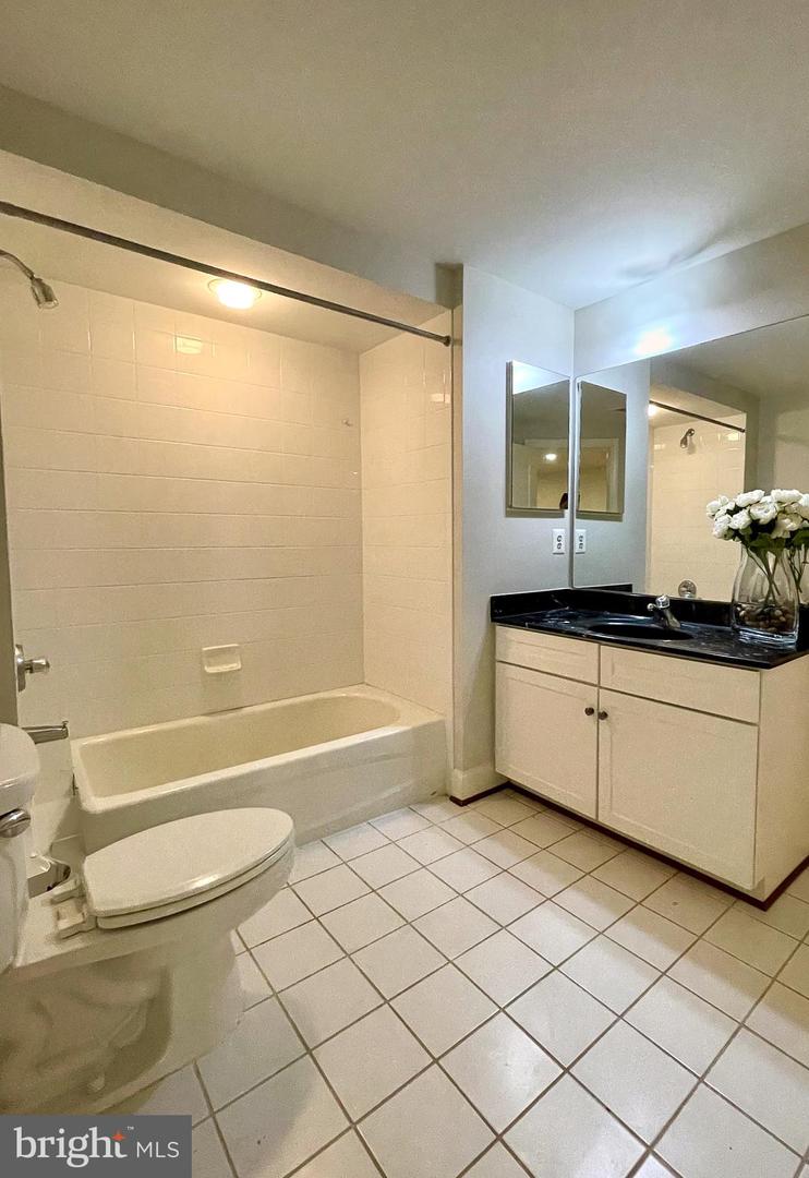 22995 LOIS LN, BRAMBLETON, Virginia 20148, 5 Bedrooms Bedrooms, ,4 BathroomsBathrooms,Residential,For sale,22995 LOIS LN,VALO2096274 MLS # VALO2096274