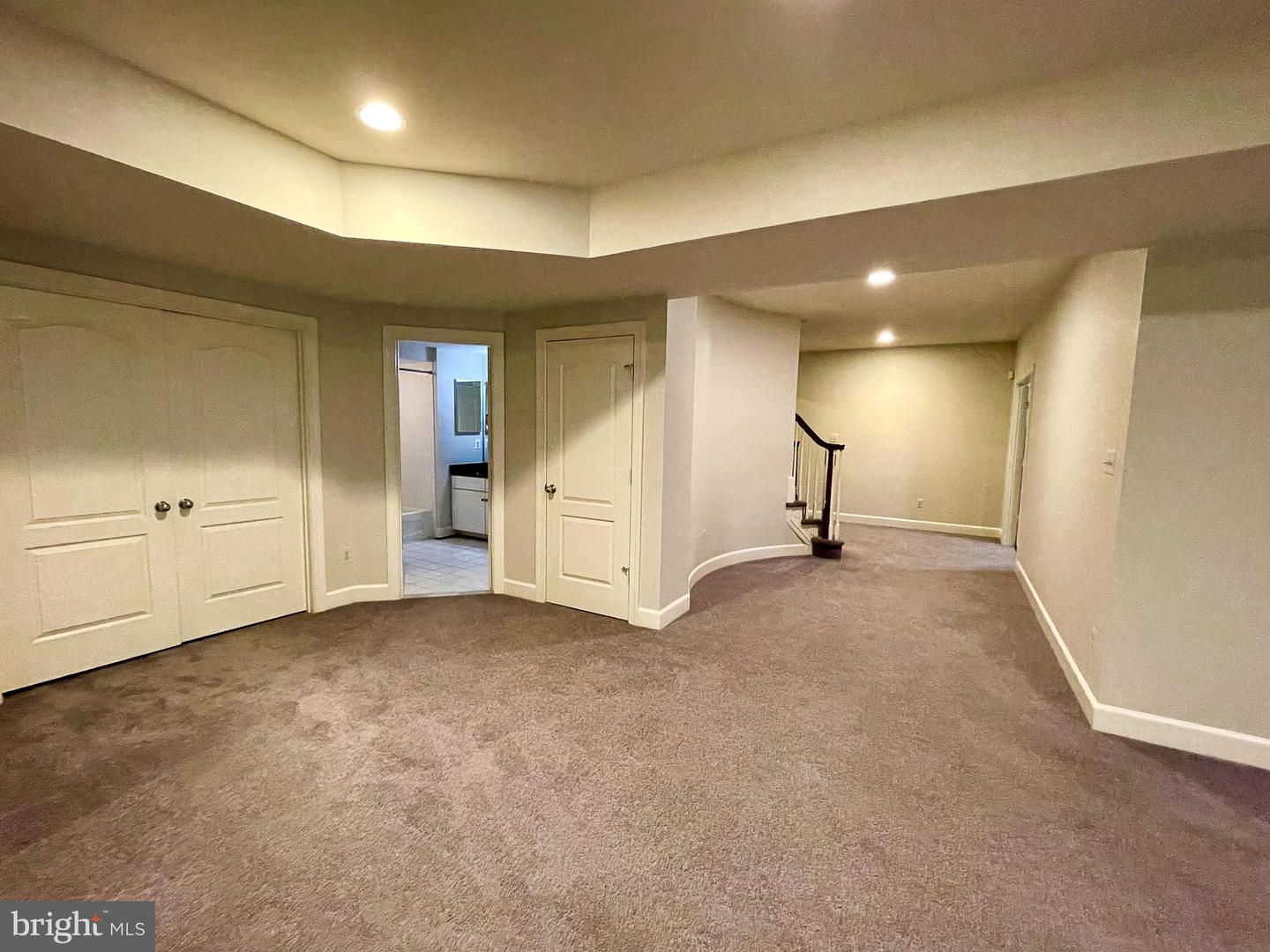 22995 LOIS LN, BRAMBLETON, Virginia 20148, 5 Bedrooms Bedrooms, ,4 BathroomsBathrooms,Residential,For sale,22995 LOIS LN,VALO2096274 MLS # VALO2096274