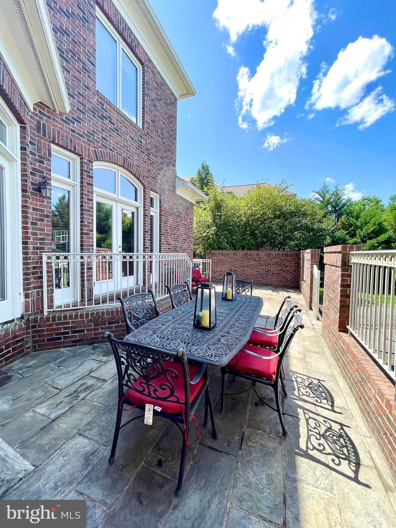 22995 LOIS LN, BRAMBLETON, Virginia 20148, 5 Bedrooms Bedrooms, ,4 BathroomsBathrooms,Residential,For sale,22995 LOIS LN,VALO2096274 MLS # VALO2096274