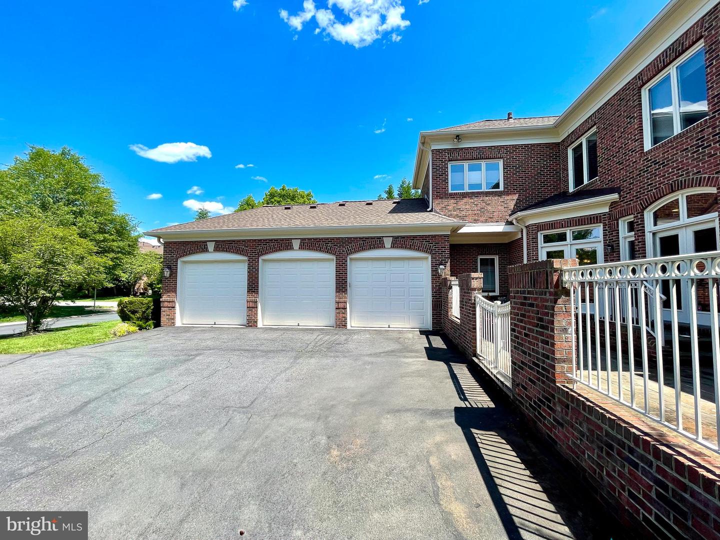 22995 LOIS LN, BRAMBLETON, Virginia 20148, 5 Bedrooms Bedrooms, ,4 BathroomsBathrooms,Residential,For sale,22995 LOIS LN,VALO2096274 MLS # VALO2096274