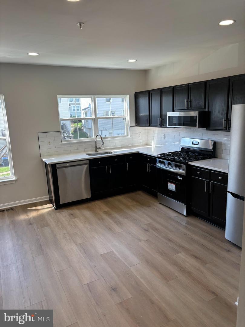 1853 TOBIAS DRIVE SE TOBIAS DR SE, WASHINGTON, District Of Columbia 20020, 3 Bedrooms Bedrooms, ,2 BathroomsBathrooms,Residential,For sale,1853 TOBIAS DRIVE SE TOBIAS DR SE,DCDC2201434 MLS # DCDC2201434