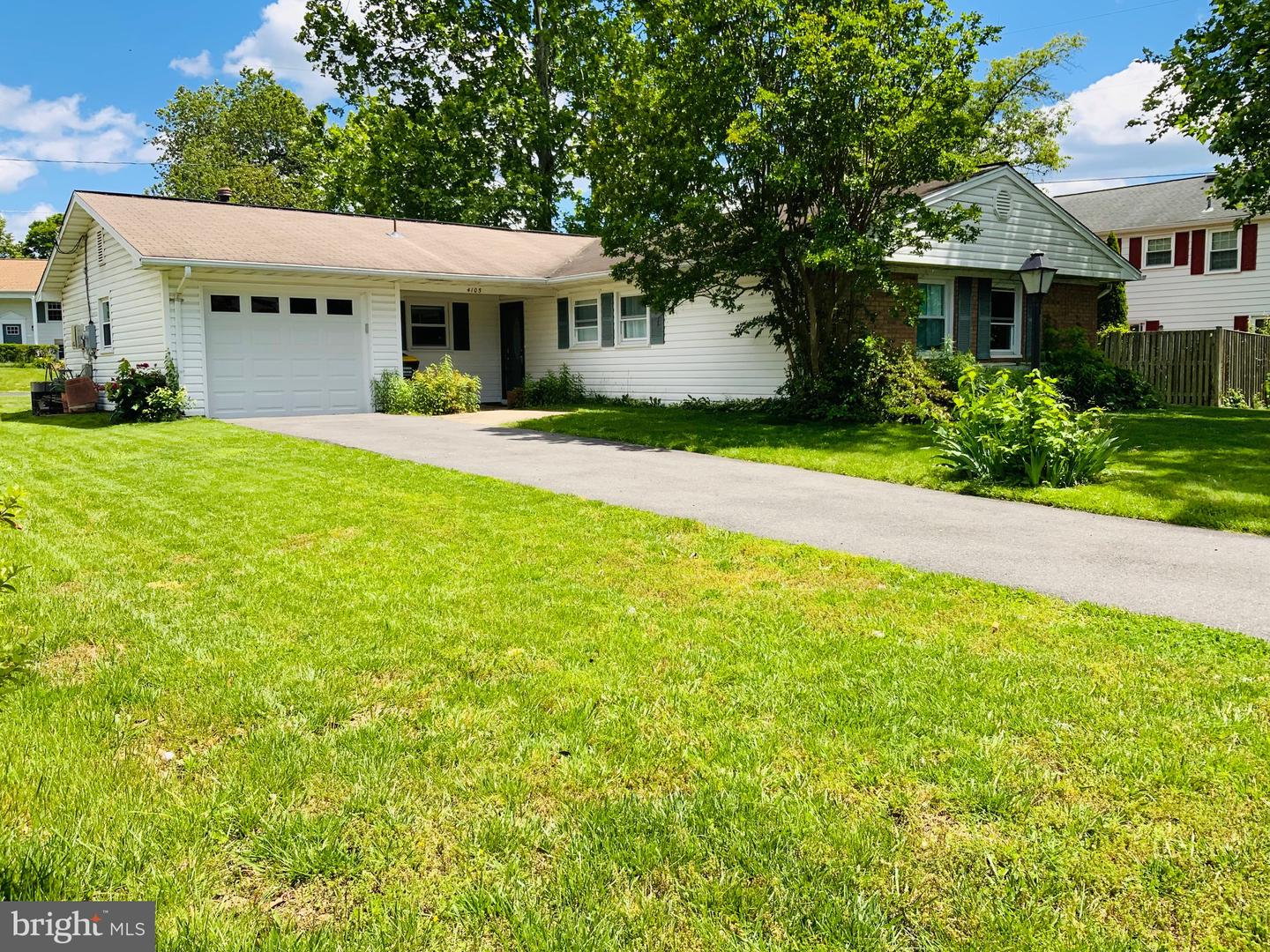 4105 MAJESTIC LN, FAIRFAX, Virginia 22033, 3 Bedrooms Bedrooms, ,2 BathroomsBathrooms,Residential,For sale,4105 MAJESTIC LN,VAFX2242362 MLS # VAFX2242362