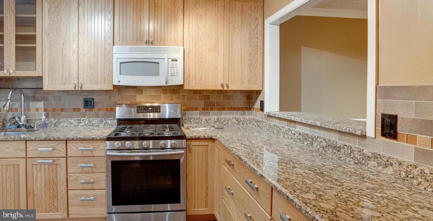 11998 CARDAMOM DR #11998, WOODBRIDGE, Virginia 22192, 2 Bedrooms Bedrooms, ,1 BathroomBathrooms,Residential,For sale,11998 CARDAMOM DR #11998,VAPW2095238 MLS # VAPW2095238