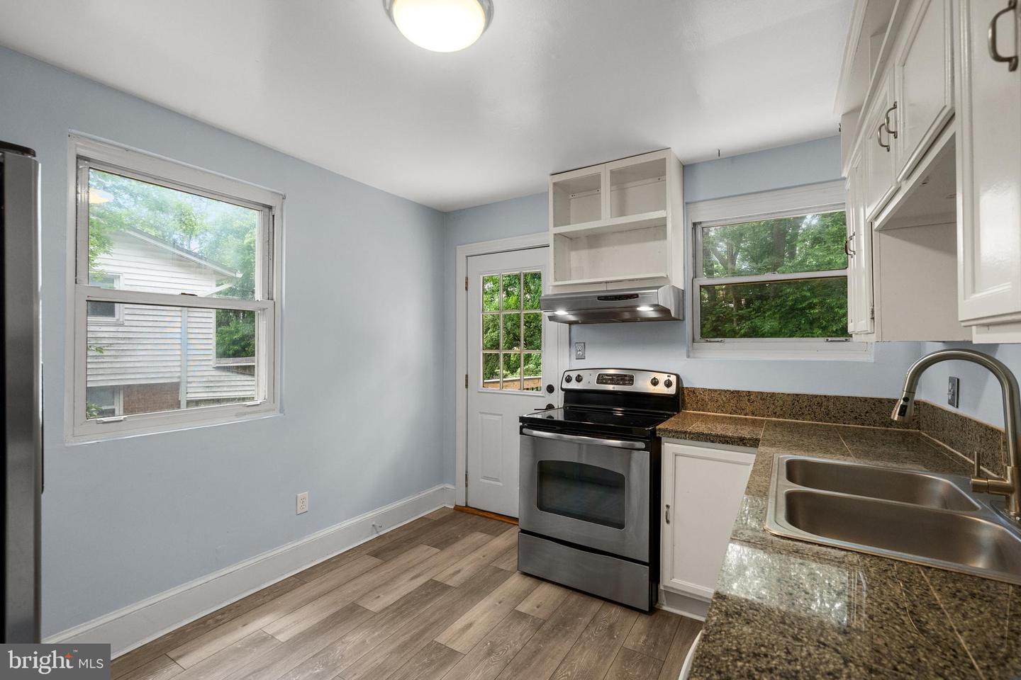 5604 EDGEMONT DR, ALEXANDRIA, Virginia 22310, 3 Bedrooms Bedrooms, ,2 BathroomsBathrooms,Residential,For sale,5604 EDGEMONT DR,VAFX2242646 MLS # VAFX2242646