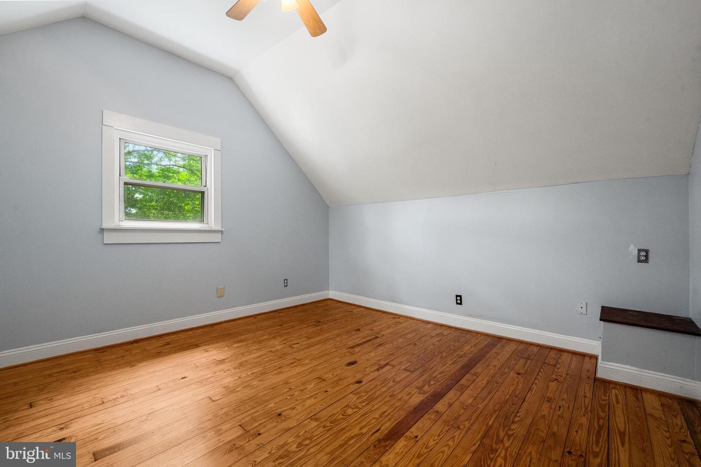 5604 EDGEMONT DR, ALEXANDRIA, Virginia 22310, 3 Bedrooms Bedrooms, ,2 BathroomsBathrooms,Residential,For sale,5604 EDGEMONT DR,VAFX2242646 MLS # VAFX2242646