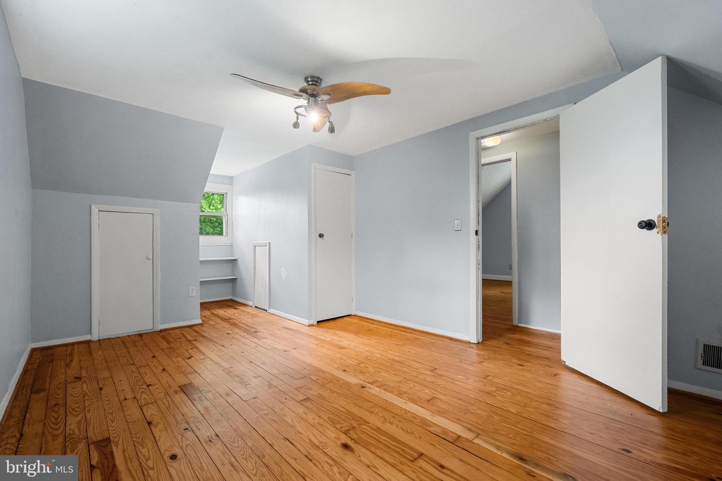 5604 EDGEMONT DR, ALEXANDRIA, Virginia 22310, 3 Bedrooms Bedrooms, ,2 BathroomsBathrooms,Residential,For sale,5604 EDGEMONT DR,VAFX2242646 MLS # VAFX2242646