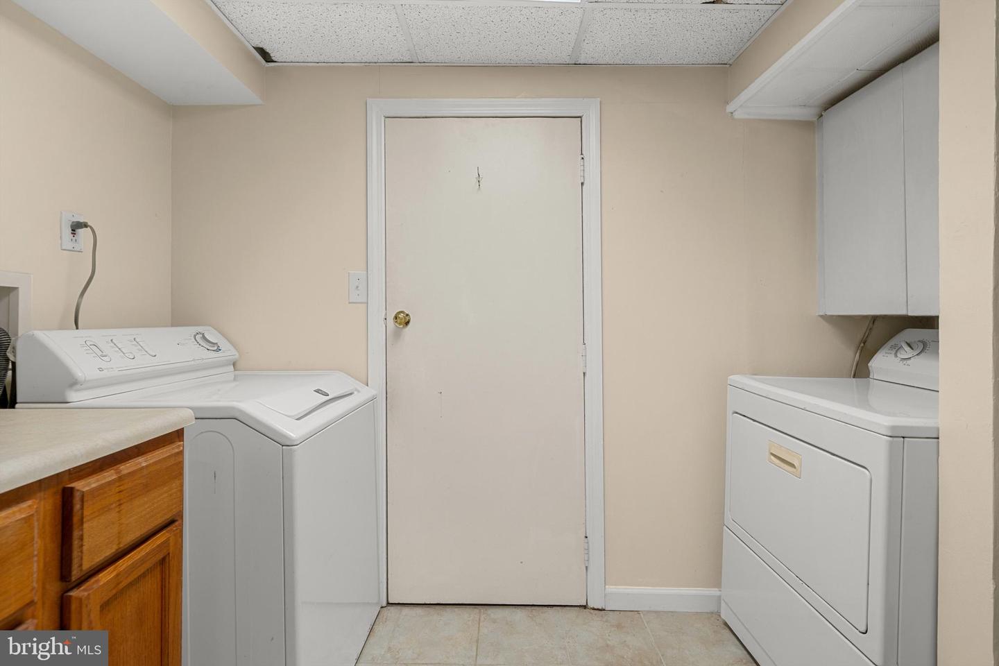 5604 EDGEMONT DR, ALEXANDRIA, Virginia 22310, 3 Bedrooms Bedrooms, ,2 BathroomsBathrooms,Residential,For sale,5604 EDGEMONT DR,VAFX2242646 MLS # VAFX2242646