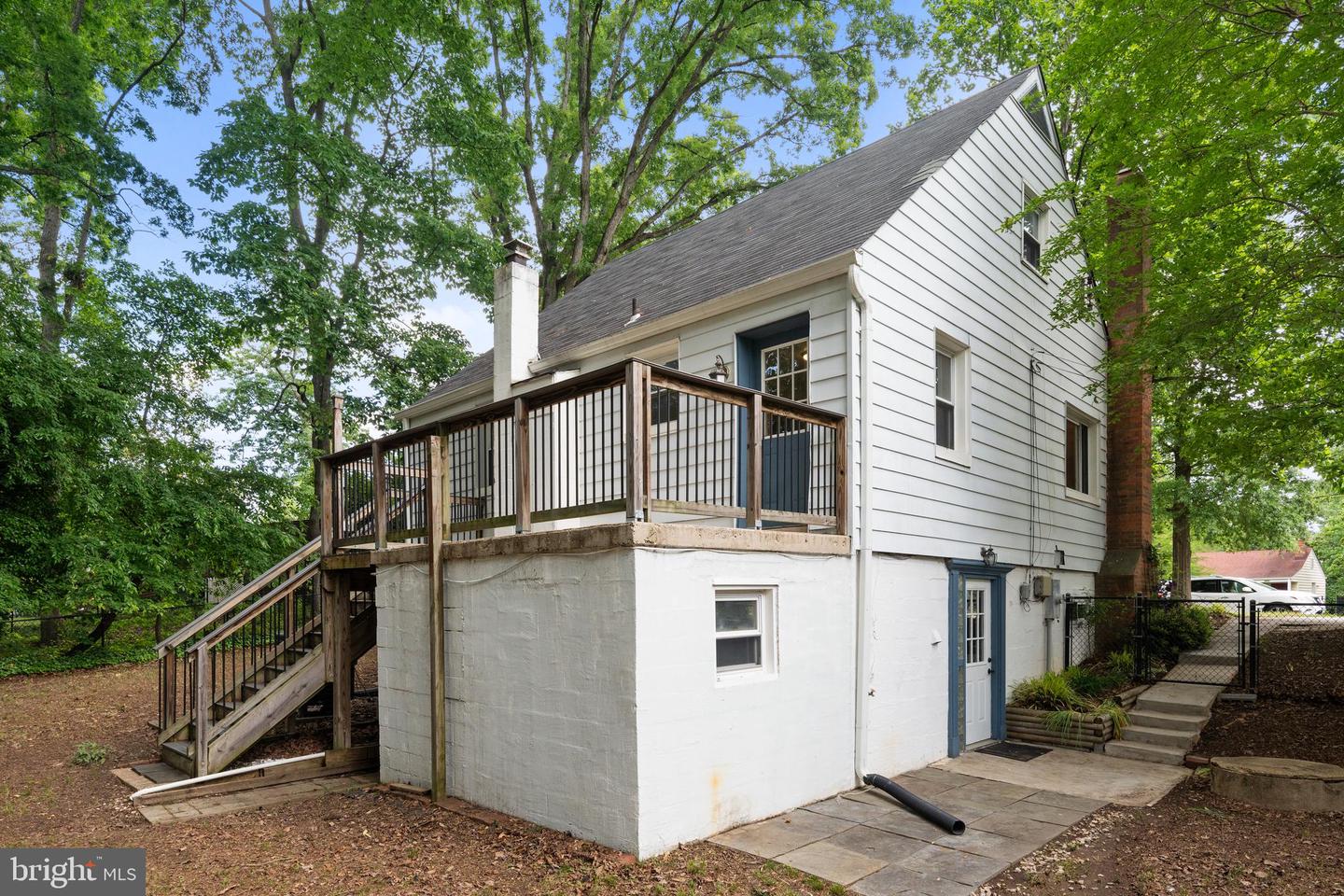 5604 EDGEMONT DR, ALEXANDRIA, Virginia 22310, 3 Bedrooms Bedrooms, ,2 BathroomsBathrooms,Residential,For sale,5604 EDGEMONT DR,VAFX2242646 MLS # VAFX2242646