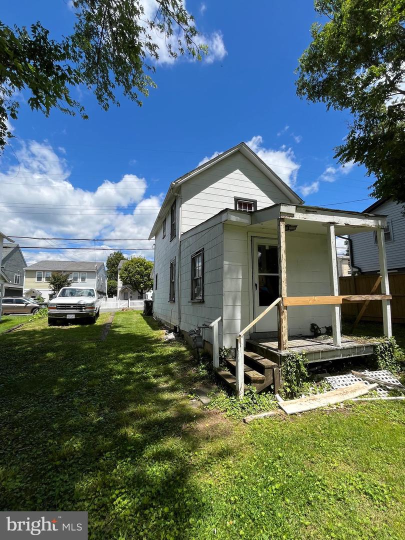 5008 22ND ST N, ARLINGTON, Virginia 22207, 2 Bedrooms Bedrooms, ,1 BathroomBathrooms,Residential,For sale,5008 22ND ST N,VAAR2058152 MLS # VAAR2058152