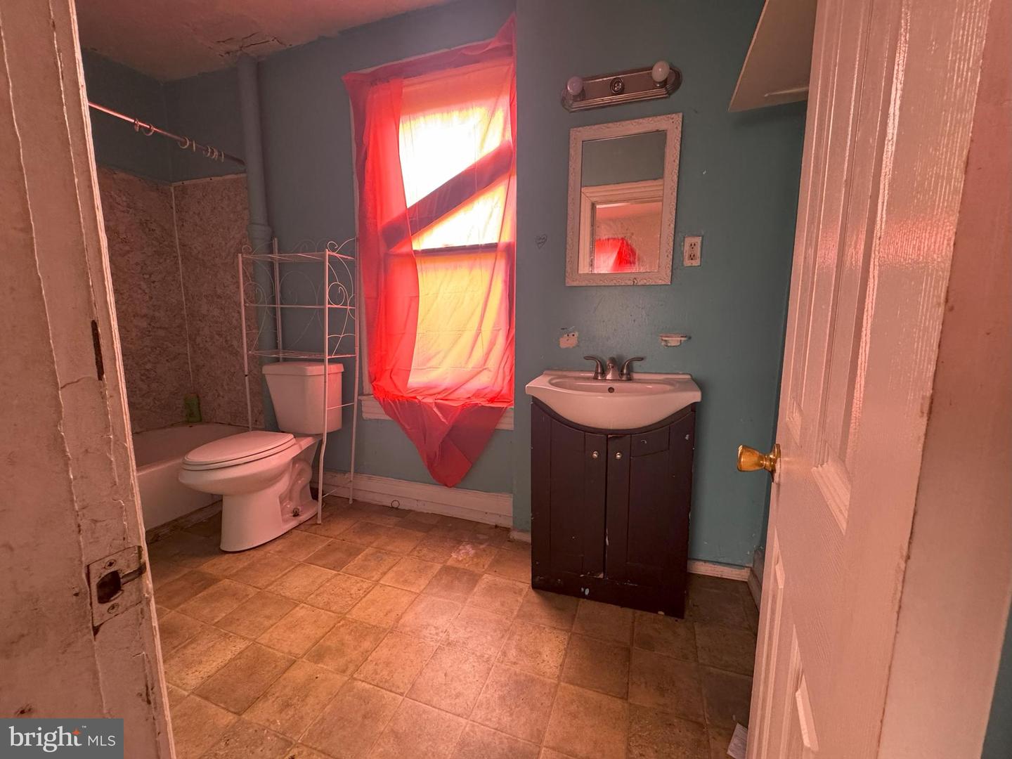 5008 22ND ST N, ARLINGTON, Virginia 22207, 2 Bedrooms Bedrooms, ,1 BathroomBathrooms,Residential,For sale,5008 22ND ST N,VAAR2058152 MLS # VAAR2058152