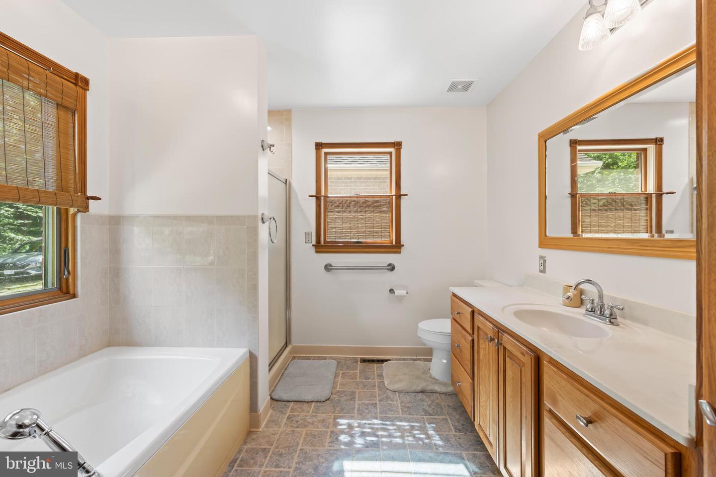 60 MOUNTAIN BREEZE LN, SYRIA, Virginia 22743, 5 Bedrooms Bedrooms, ,2 BathroomsBathrooms,Residential,For sale,60 MOUNTAIN BREEZE LN,VAMA2002242 MLS # VAMA2002242