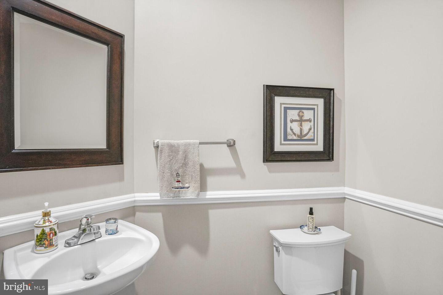 4904 CHARMED CT, WOODBRIDGE, Virginia 22192, 5 Bedrooms Bedrooms, 16 Rooms Rooms,4 BathroomsBathrooms,Residential,For sale,4904 CHARMED CT,VAPW2095612 MLS # VAPW2095612