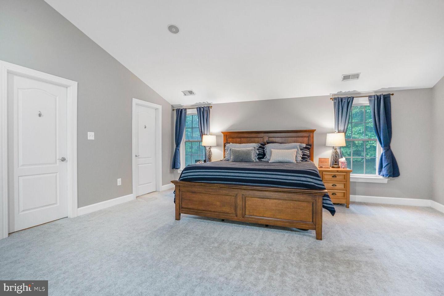 4904 CHARMED CT, WOODBRIDGE, Virginia 22192, 5 Bedrooms Bedrooms, 16 Rooms Rooms,4 BathroomsBathrooms,Residential,For sale,4904 CHARMED CT,VAPW2095612 MLS # VAPW2095612