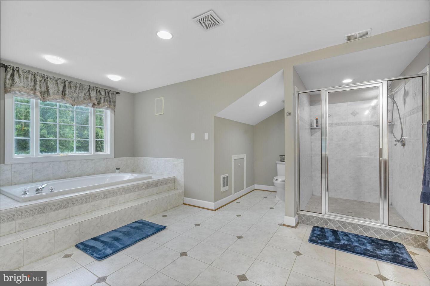 4904 CHARMED CT, WOODBRIDGE, Virginia 22192, 5 Bedrooms Bedrooms, 16 Rooms Rooms,4 BathroomsBathrooms,Residential,For sale,4904 CHARMED CT,VAPW2095612 MLS # VAPW2095612