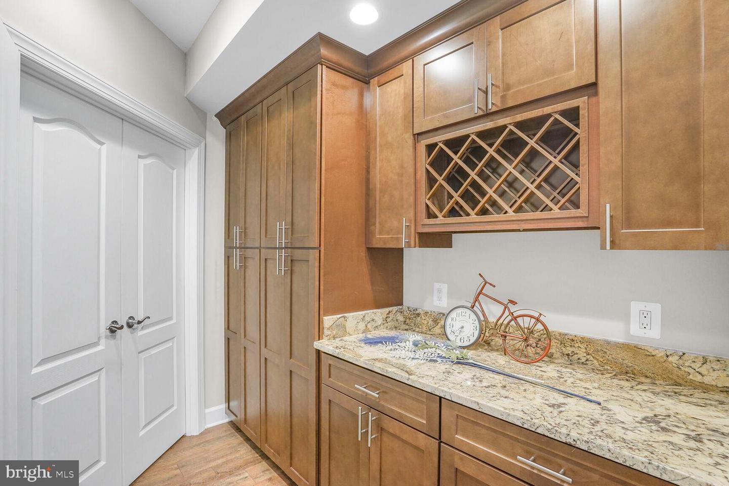4904 CHARMED CT, WOODBRIDGE, Virginia 22192, 5 Bedrooms Bedrooms, 16 Rooms Rooms,4 BathroomsBathrooms,Residential,For sale,4904 CHARMED CT,VAPW2095612 MLS # VAPW2095612