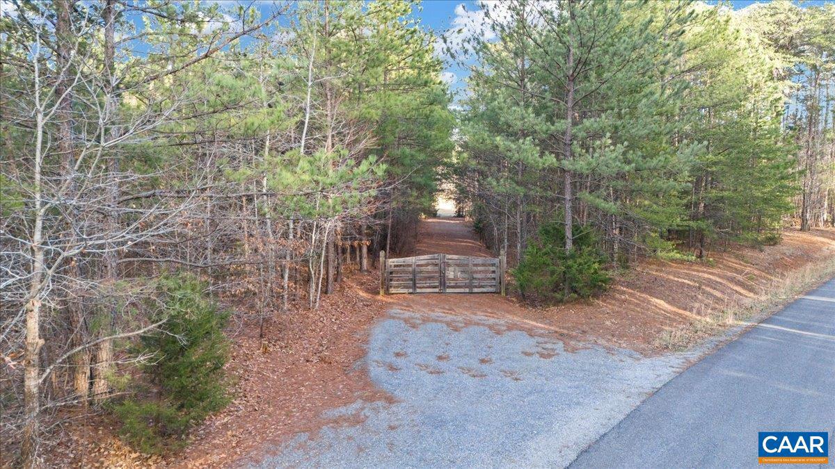 1660 LEES MILL LN, GOODE, Virginia 24556, 4 Bedrooms Bedrooms, ,4 BathroomsBathrooms,Residential,For sale,1660 LEES MILL LN,664429 MLS # 664429