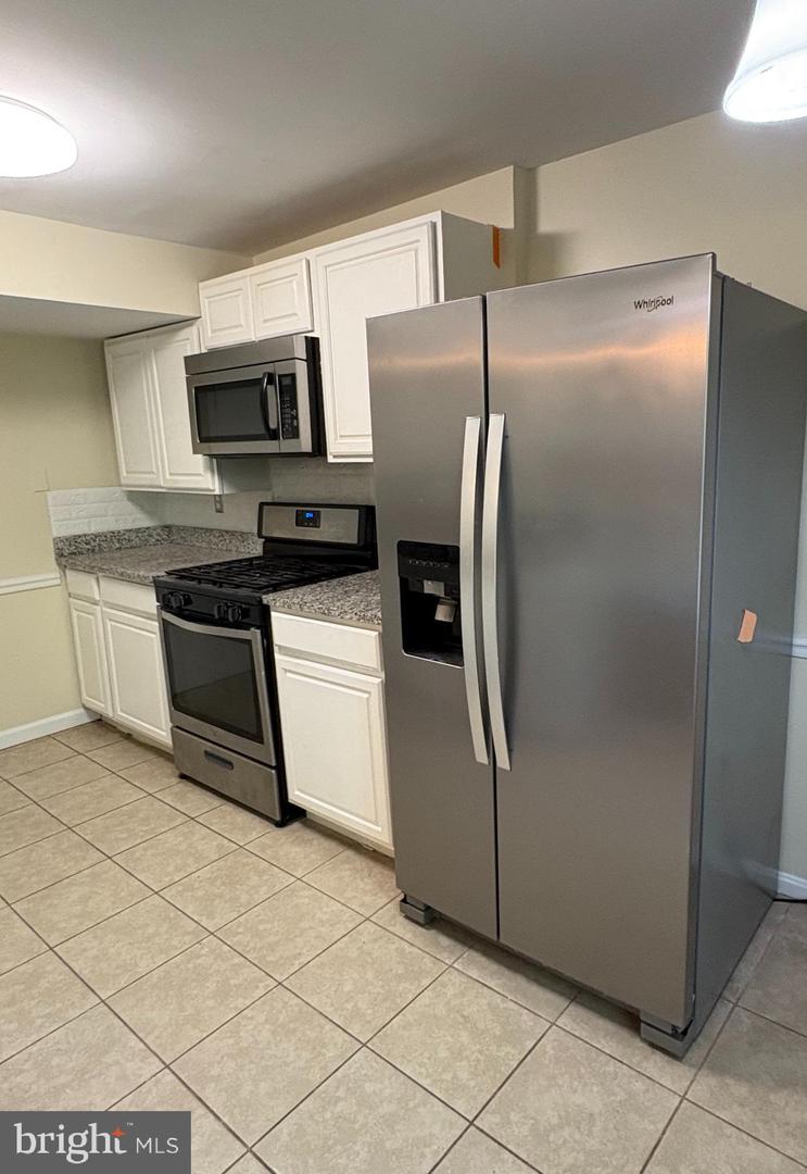 8141 LAKEPARK DR, ALEXANDRIA, Virginia 22309, 4 Bedrooms Bedrooms, ,2 BathroomsBathrooms,Residential,For sale,8141 LAKEPARK DR,VAFX2243168 MLS # VAFX2243168