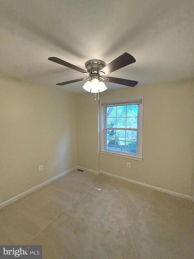 8141 LAKEPARK DR, ALEXANDRIA, Virginia 22309, 4 Bedrooms Bedrooms, ,2 BathroomsBathrooms,Residential,For sale,8141 LAKEPARK DR,VAFX2243168 MLS # VAFX2243168