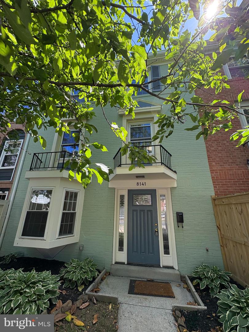 8141 LAKEPARK DR, ALEXANDRIA, Virginia 22309, 4 Bedrooms Bedrooms, ,2 BathroomsBathrooms,Residential,For sale,8141 LAKEPARK DR,VAFX2243168 MLS # VAFX2243168