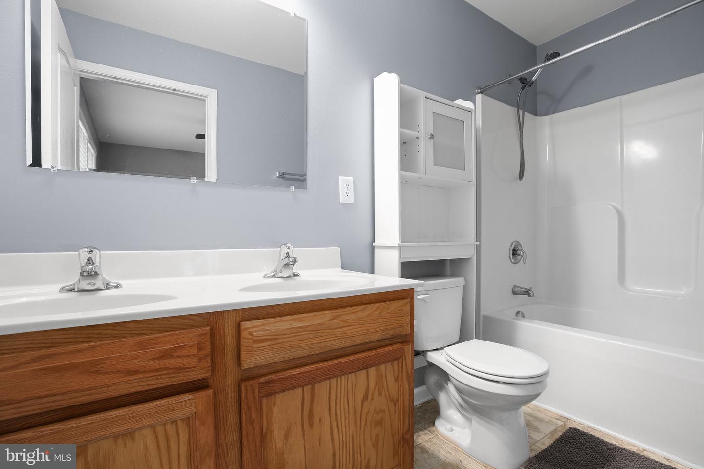 94 GARY LN, FRONT ROYAL, Virginia 22630, 3 Bedrooms Bedrooms, ,3 BathroomsBathrooms,Residential,For sale,94 GARY LN,VAWR2011288 MLS # VAWR2011288