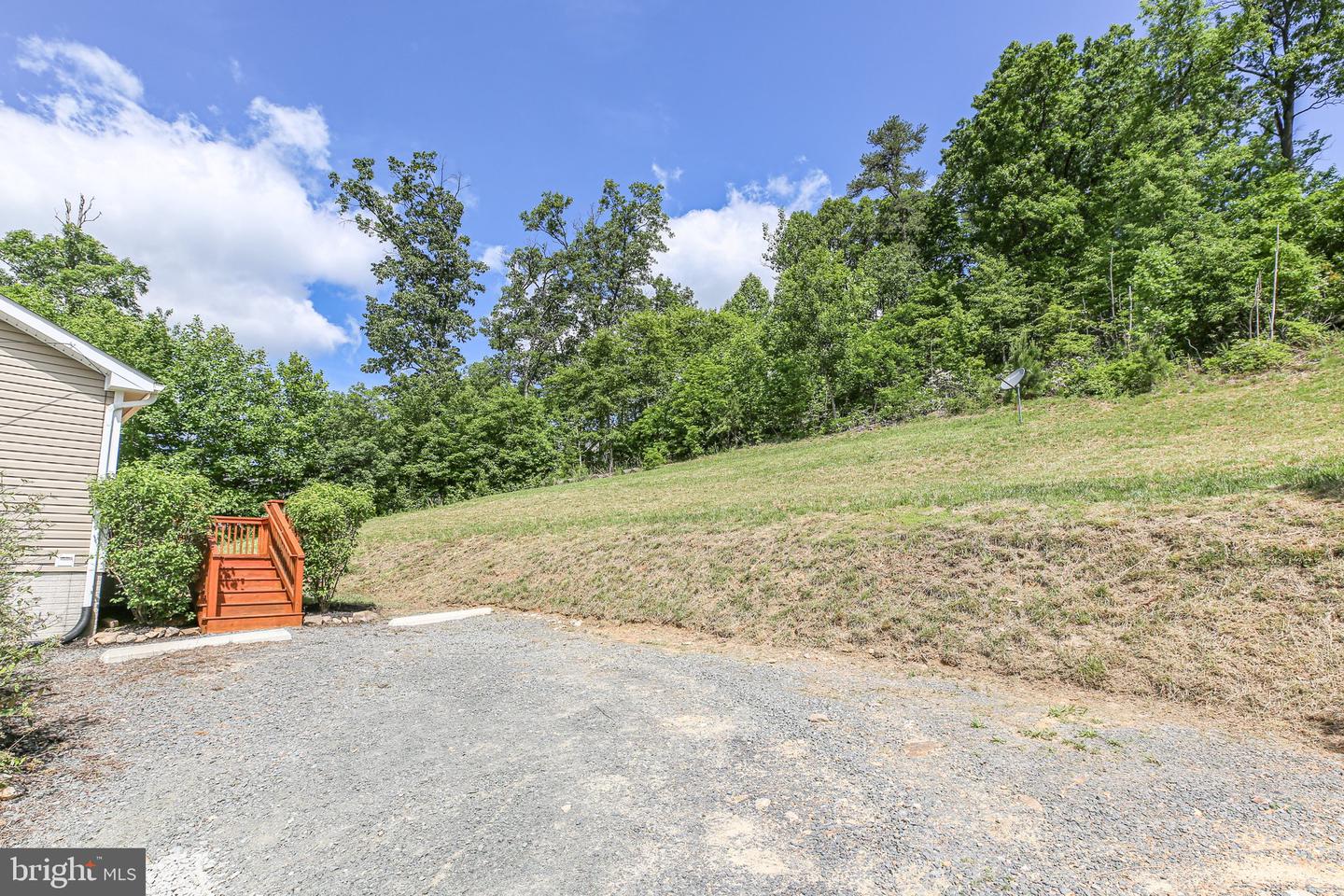 94 GARY LN, FRONT ROYAL, Virginia 22630, 3 Bedrooms Bedrooms, ,3 BathroomsBathrooms,Residential,For sale,94 GARY LN,VAWR2011288 MLS # VAWR2011288