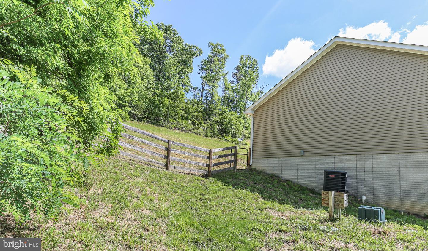 94 GARY LN, FRONT ROYAL, Virginia 22630, 3 Bedrooms Bedrooms, ,3 BathroomsBathrooms,Residential,For sale,94 GARY LN,VAWR2011288 MLS # VAWR2011288