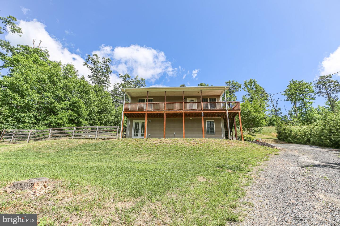 94 GARY LN, FRONT ROYAL, Virginia 22630, 3 Bedrooms Bedrooms, ,3 BathroomsBathrooms,Residential,For sale,94 GARY LN,VAWR2011288 MLS # VAWR2011288