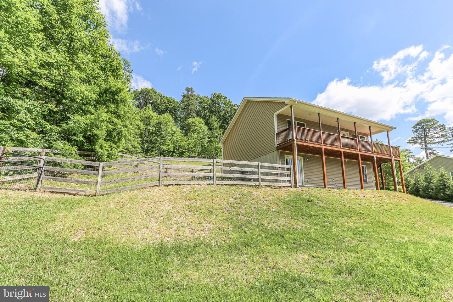 94 GARY LN, FRONT ROYAL, Virginia 22630, 3 Bedrooms Bedrooms, ,3 BathroomsBathrooms,Residential,For sale,94 GARY LN,VAWR2011288 MLS # VAWR2011288