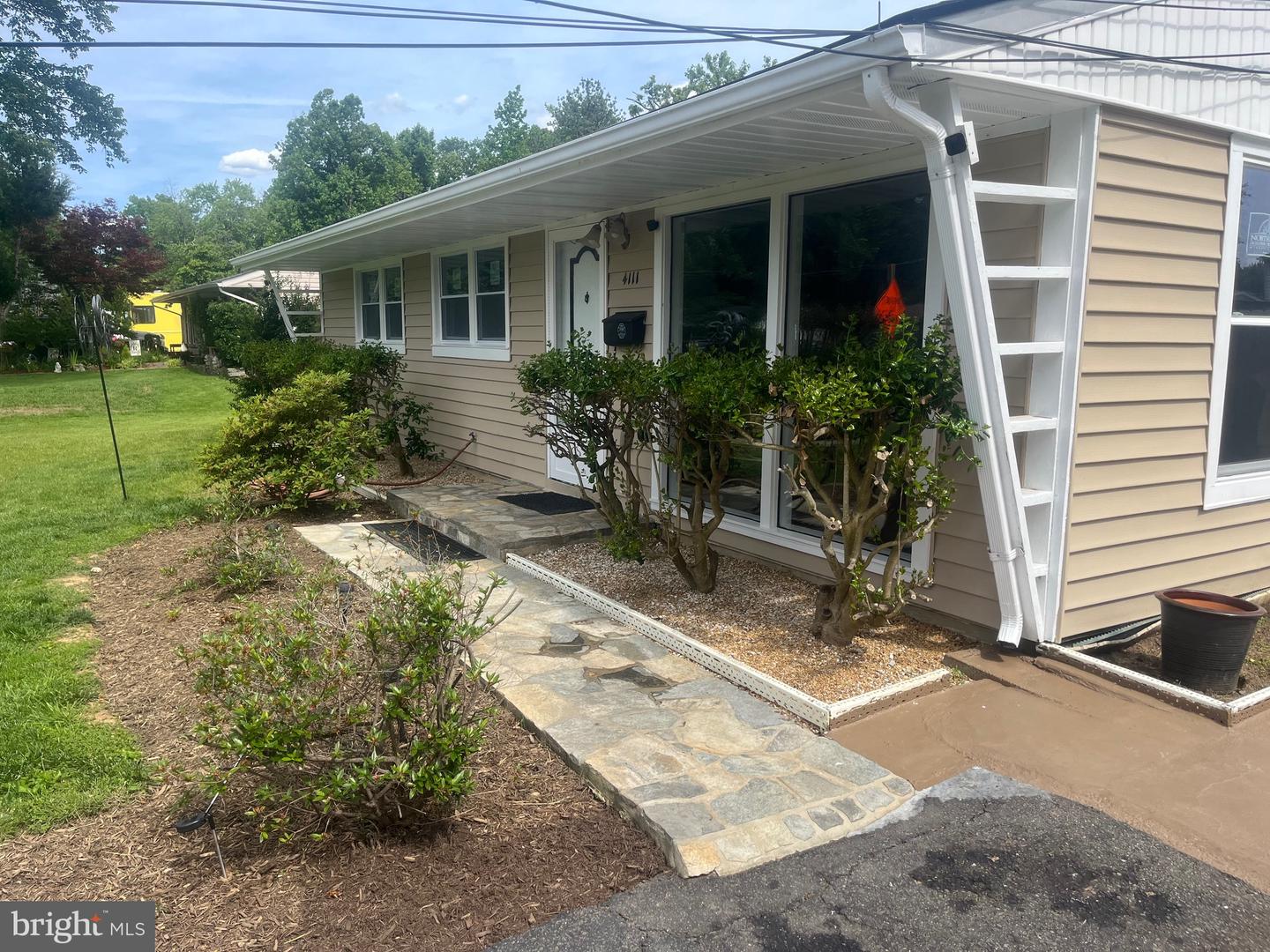 4111 LAWRENCE ST, ALEXANDRIA, Virginia 22309, 4 Bedrooms Bedrooms, ,1 BathroomBathrooms,Residential,For sale,4111 LAWRENCE ST,VAFX2243442 MLS # VAFX2243442
