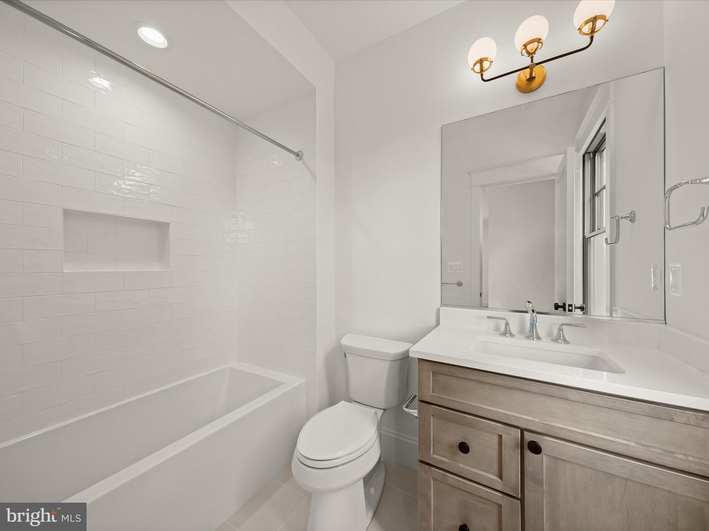 2951 N NOTTINGHAM ST, ARLINGTON, Virginia 22207, 6 Bedrooms Bedrooms, ,6 BathroomsBathrooms,Residential,For sale,2951 N NOTTINGHAM ST,VAAR2055194 MLS # VAAR2055194
