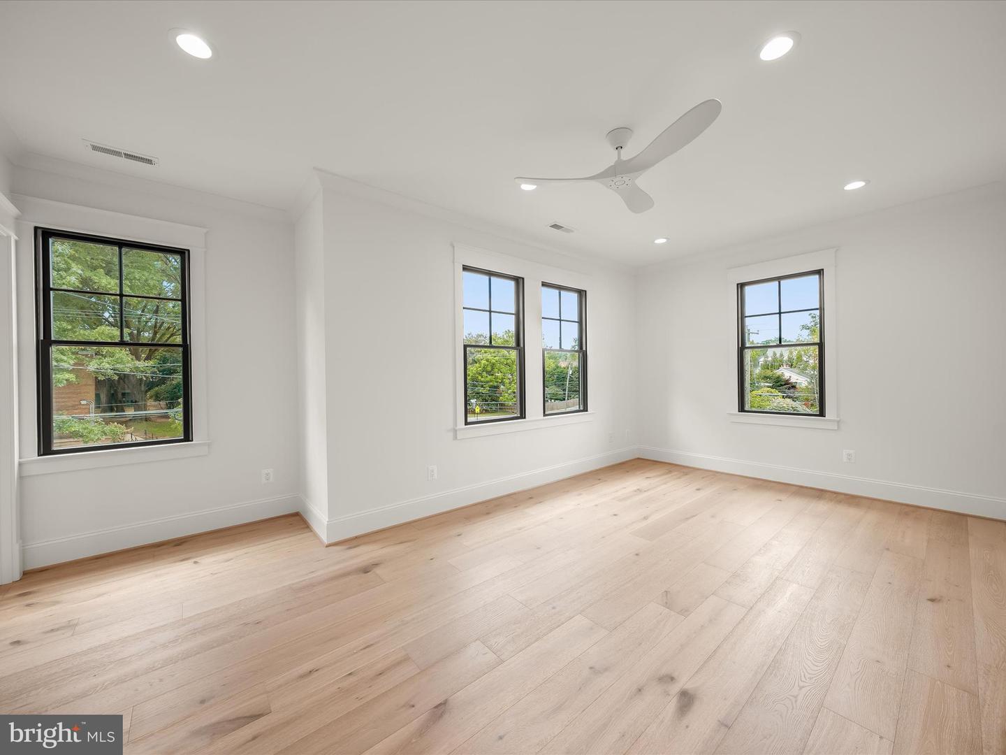 2951 N NOTTINGHAM ST, ARLINGTON, Virginia 22207, 6 Bedrooms Bedrooms, ,6 BathroomsBathrooms,Residential,For sale,2951 N NOTTINGHAM ST,VAAR2055194 MLS # VAAR2055194