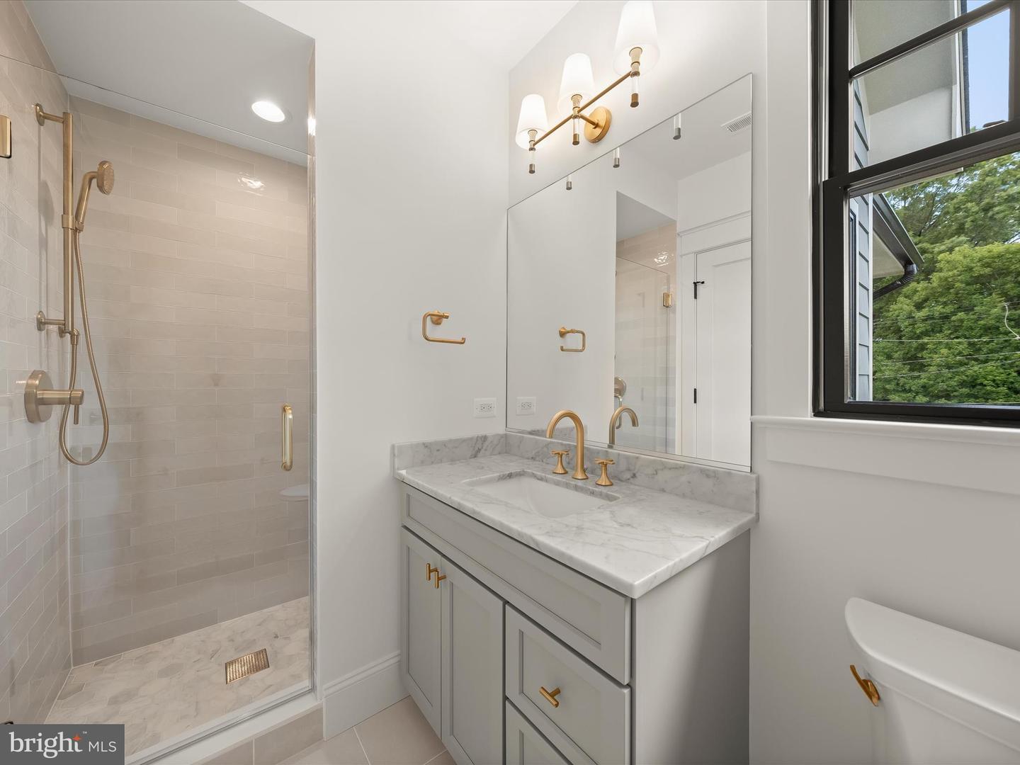 2951 N NOTTINGHAM ST, ARLINGTON, Virginia 22207, 6 Bedrooms Bedrooms, ,6 BathroomsBathrooms,Residential,For sale,2951 N NOTTINGHAM ST,VAAR2055194 MLS # VAAR2055194