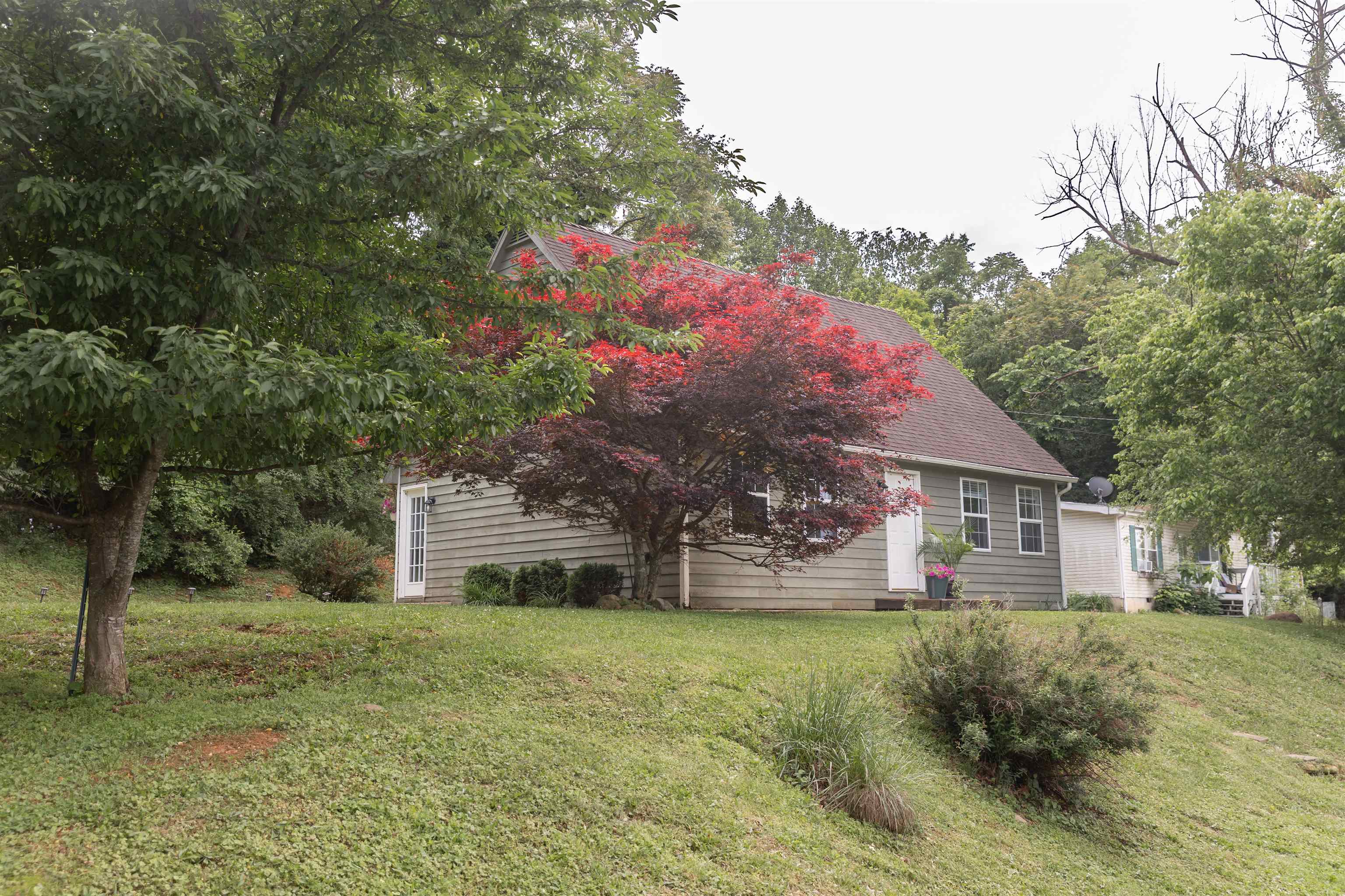 256 E 28TH ST, BUENA VISTA, Virginia 24416, 3 Bedrooms Bedrooms, ,2 BathroomsBathrooms,Residential,256 E 28TH ST,665004 MLS # 665004