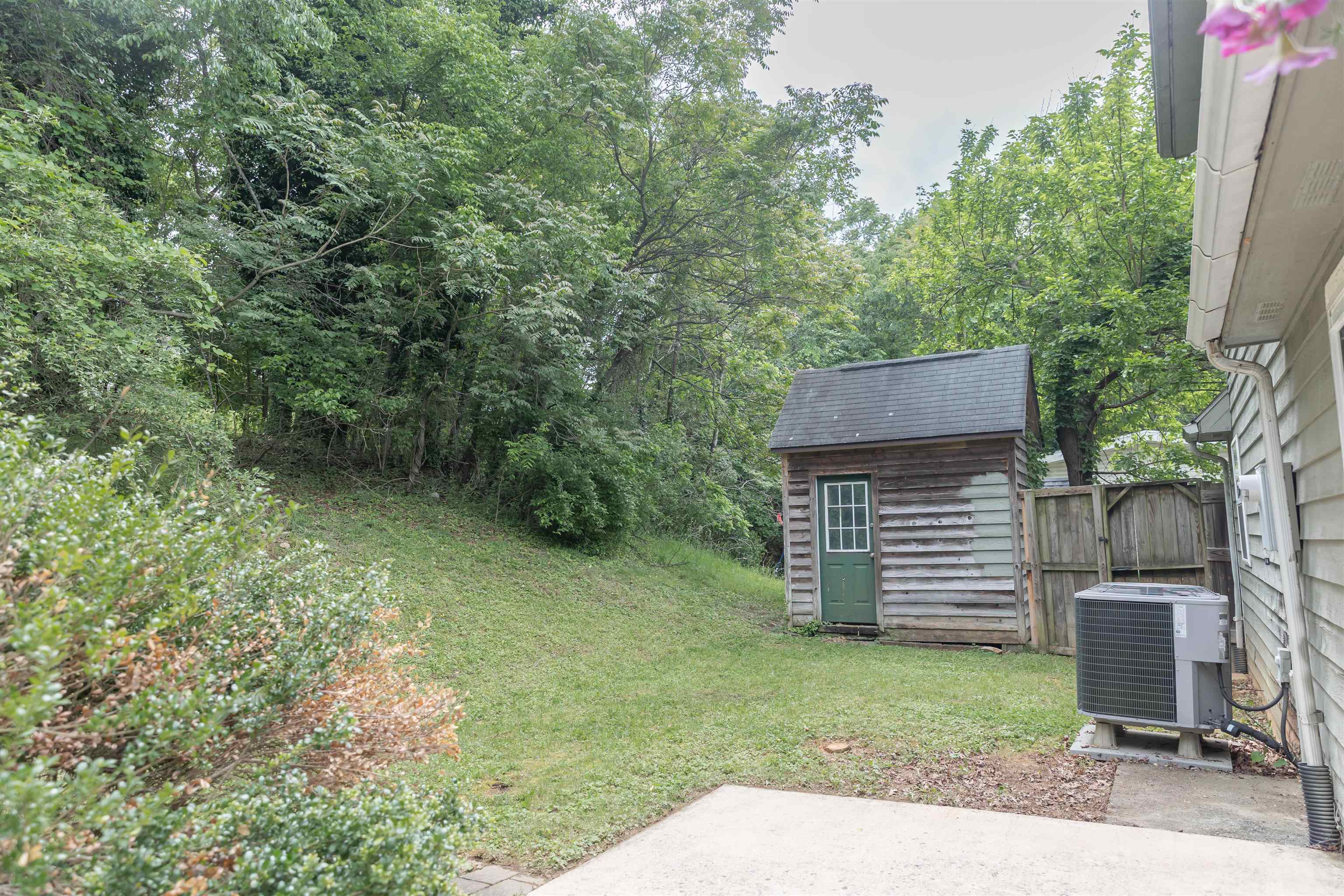 256 E 28TH ST, BUENA VISTA, Virginia 24416, 3 Bedrooms Bedrooms, ,2 BathroomsBathrooms,Residential,256 E 28TH ST,665004 MLS # 665004
