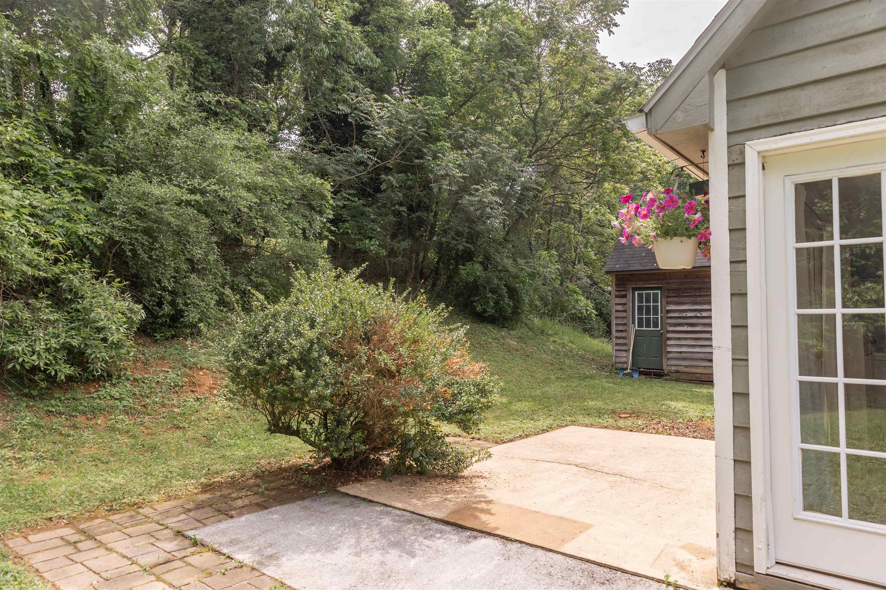256 E 28TH ST, BUENA VISTA, Virginia 24416, 3 Bedrooms Bedrooms, ,2 BathroomsBathrooms,Residential,256 E 28TH ST,665004 MLS # 665004