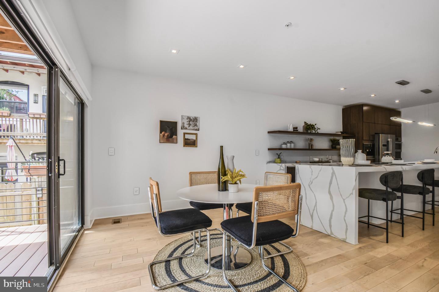 2515 ONTARIO RD NW #1, WASHINGTON, District Of Columbia 20009, 3 Bedrooms Bedrooms, ,2 BathroomsBathrooms,Residential,For sale,2515 ONTARIO RD NW #1,DCDC2195942 MLS # DCDC2195942