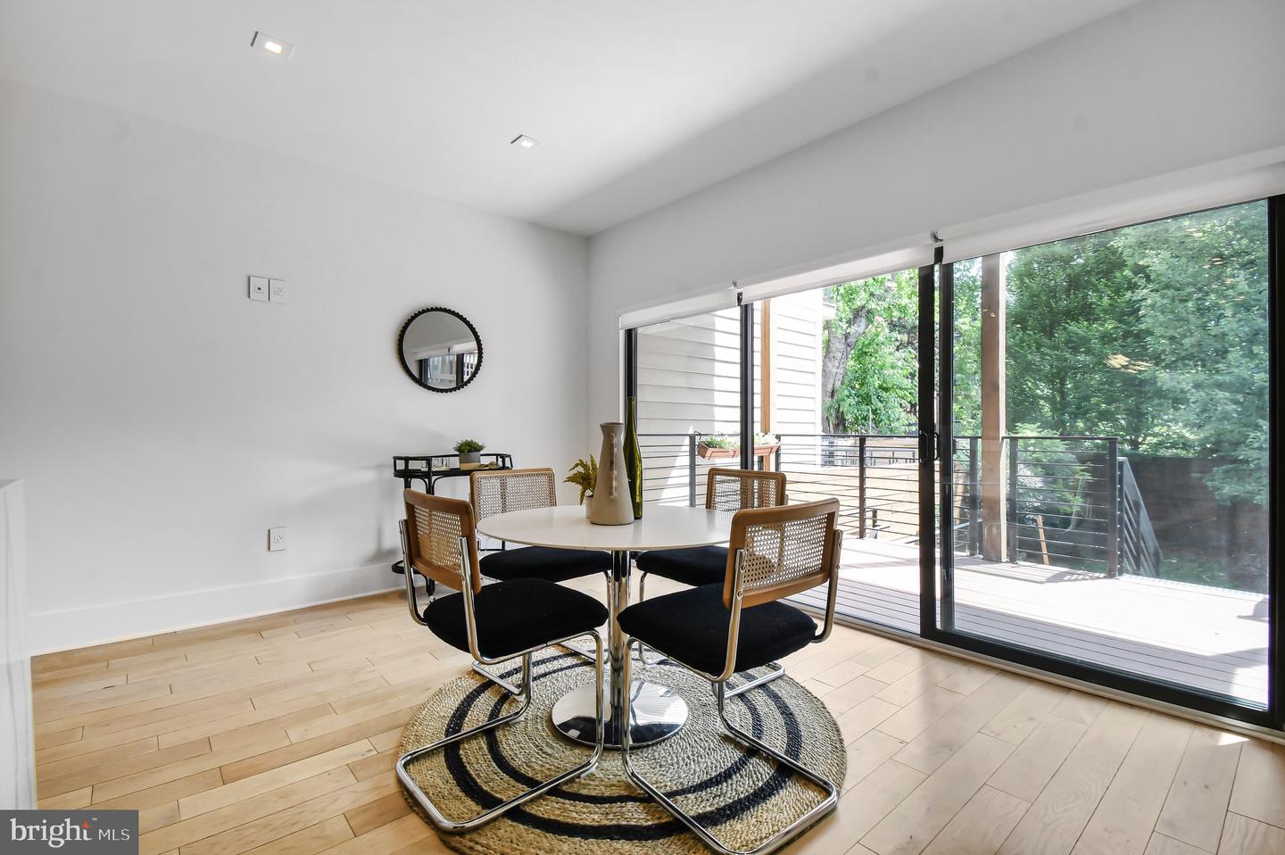 2515 ONTARIO RD NW #1, WASHINGTON, District Of Columbia 20009, 3 Bedrooms Bedrooms, ,2 BathroomsBathrooms,Residential,For sale,2515 ONTARIO RD NW #1,DCDC2195942 MLS # DCDC2195942