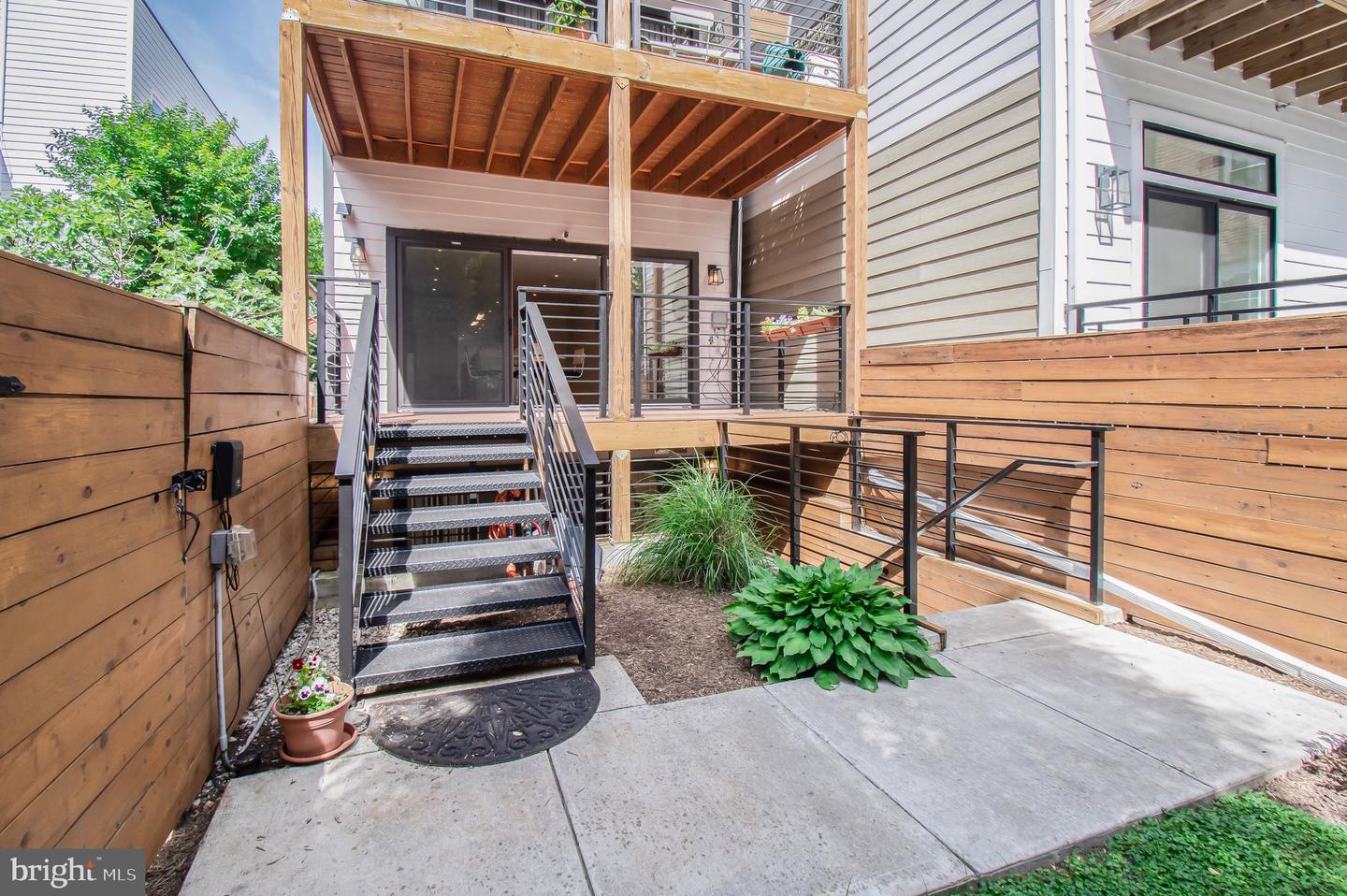 2515 ONTARIO RD NW #1, WASHINGTON, District Of Columbia 20009, 3 Bedrooms Bedrooms, ,2 BathroomsBathrooms,Residential,For sale,2515 ONTARIO RD NW #1,DCDC2195942 MLS # DCDC2195942