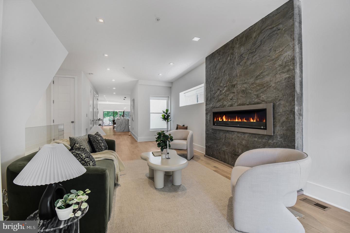 2515 ONTARIO RD NW #1, WASHINGTON, District Of Columbia 20009, 3 Bedrooms Bedrooms, ,2 BathroomsBathrooms,Residential,For sale,2515 ONTARIO RD NW #1,DCDC2195942 MLS # DCDC2195942