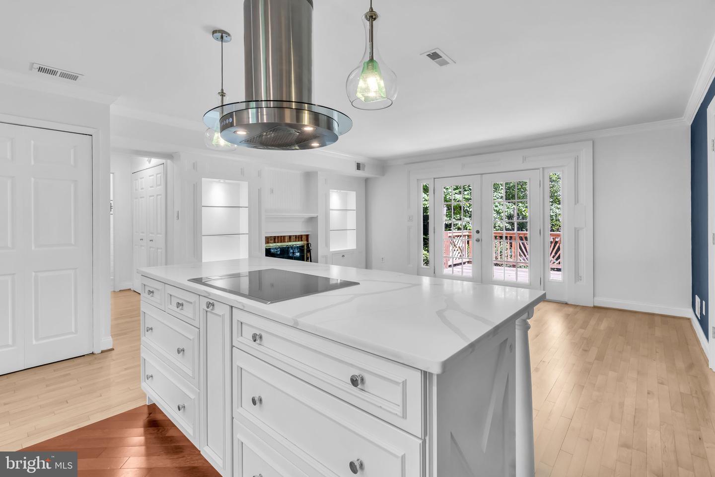 13634 POPLAR TREE RD, CHANTILLY, Virginia 20151, 5 Bedrooms Bedrooms, ,3 BathroomsBathrooms,Residential,For sale,13634 POPLAR TREE RD,VAFX2238836 MLS # VAFX2238836