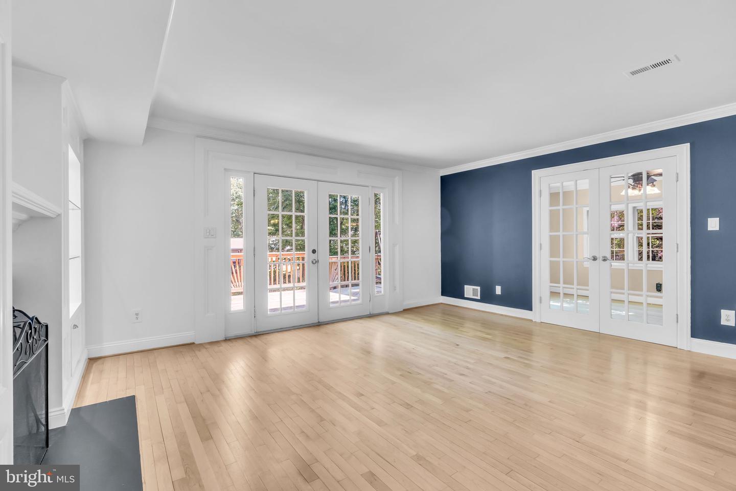 13634 POPLAR TREE RD, CHANTILLY, Virginia 20151, 5 Bedrooms Bedrooms, ,3 BathroomsBathrooms,Residential,For sale,13634 POPLAR TREE RD,VAFX2238836 MLS # VAFX2238836