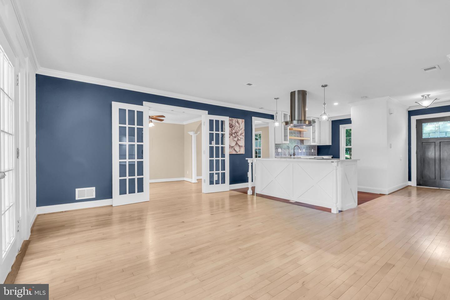 13634 POPLAR TREE RD, CHANTILLY, Virginia 20151, 5 Bedrooms Bedrooms, ,3 BathroomsBathrooms,Residential,For sale,13634 POPLAR TREE RD,VAFX2238836 MLS # VAFX2238836