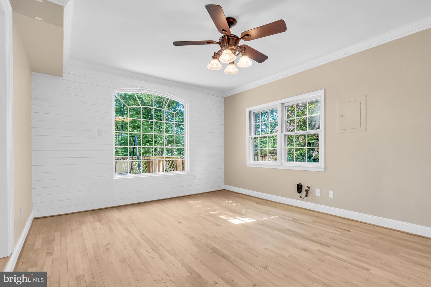 13634 POPLAR TREE RD, CHANTILLY, Virginia 20151, 5 Bedrooms Bedrooms, ,3 BathroomsBathrooms,Residential,For sale,13634 POPLAR TREE RD,VAFX2238836 MLS # VAFX2238836