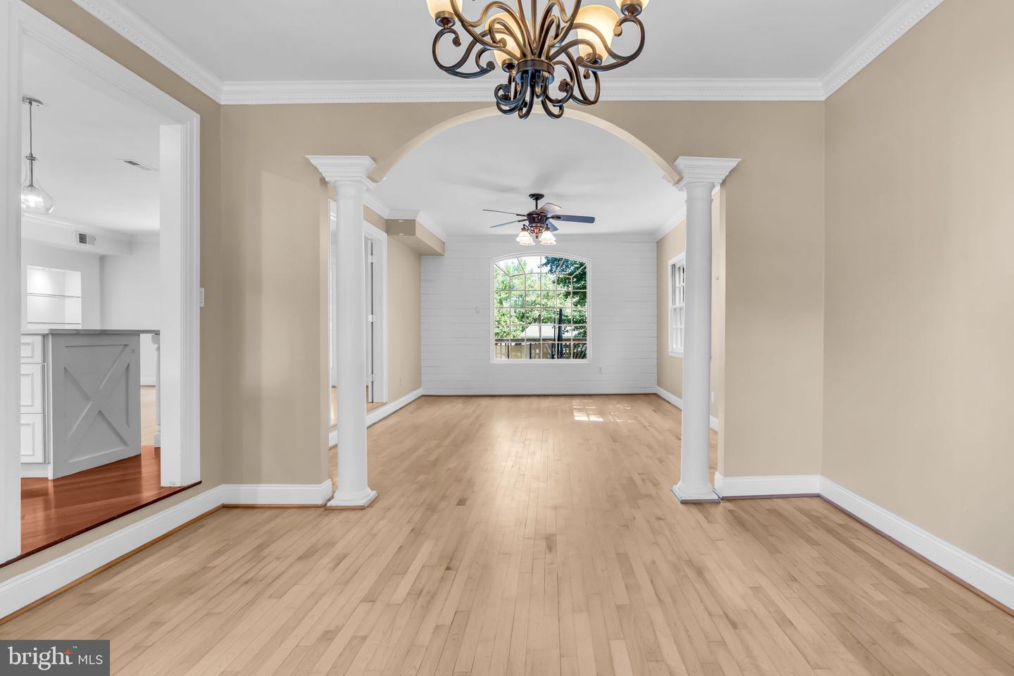 13634 POPLAR TREE RD, CHANTILLY, Virginia 20151, 5 Bedrooms Bedrooms, ,3 BathroomsBathrooms,Residential,For sale,13634 POPLAR TREE RD,VAFX2238836 MLS # VAFX2238836