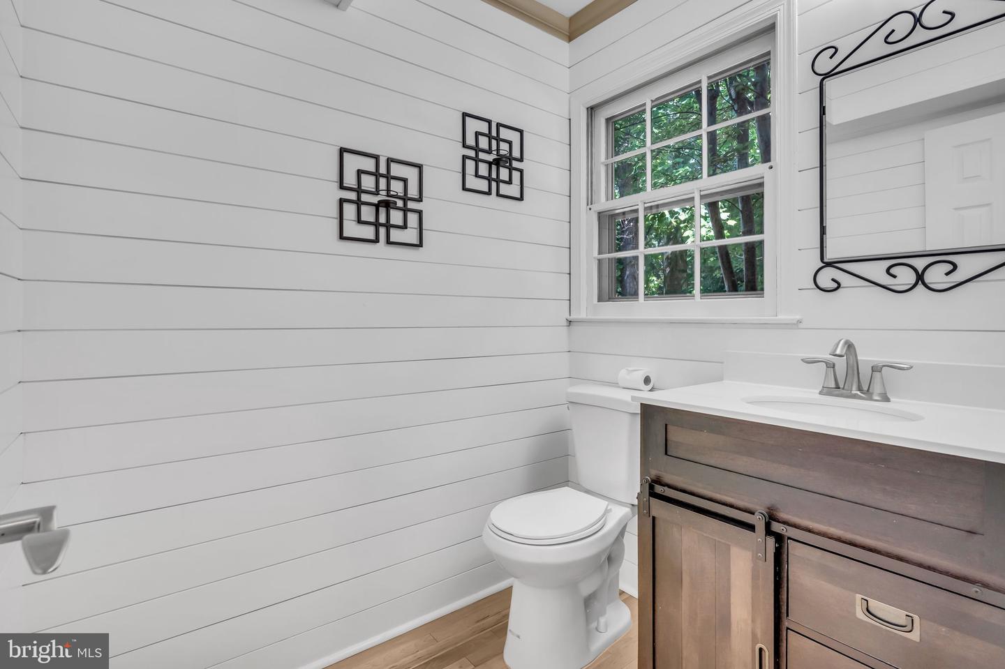 13634 POPLAR TREE RD, CHANTILLY, Virginia 20151, 5 Bedrooms Bedrooms, ,3 BathroomsBathrooms,Residential,For sale,13634 POPLAR TREE RD,VAFX2238836 MLS # VAFX2238836
