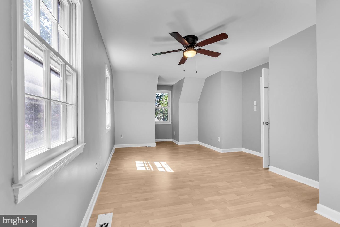 13634 POPLAR TREE RD, CHANTILLY, Virginia 20151, 5 Bedrooms Bedrooms, ,3 BathroomsBathrooms,Residential,For sale,13634 POPLAR TREE RD,VAFX2238836 MLS # VAFX2238836